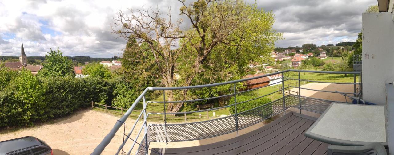 Le Panoramic Appartement Bains-les-Bains Buitenkant foto